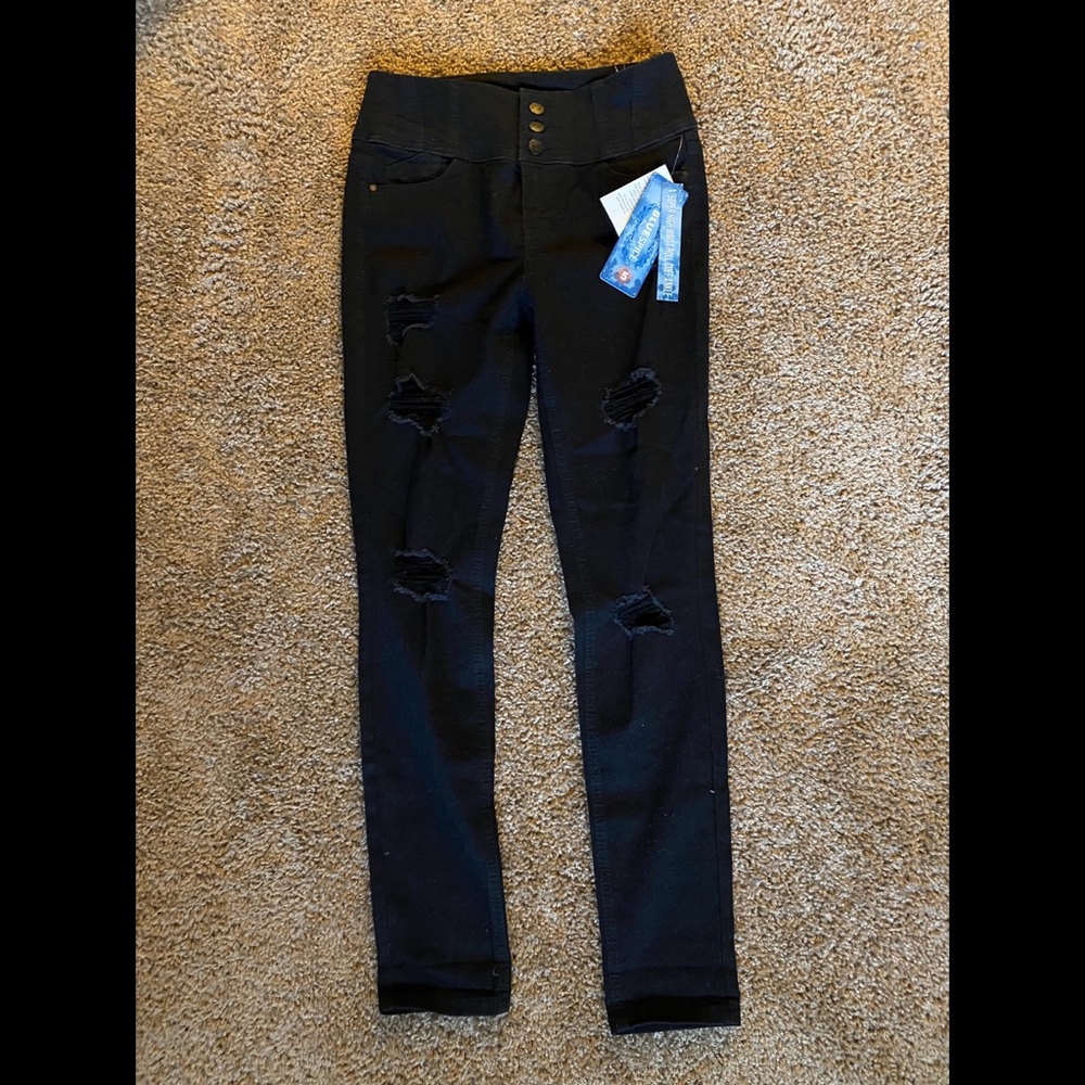 Rue21 High waisted Ripped Skinny Jeans -Black